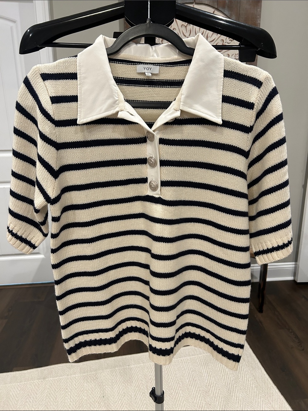 VOY Cream & Navy Striped Polo Knit Top with snazzy buttons! - Picture 1 of 5